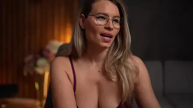 BrandyWhite on StripChat