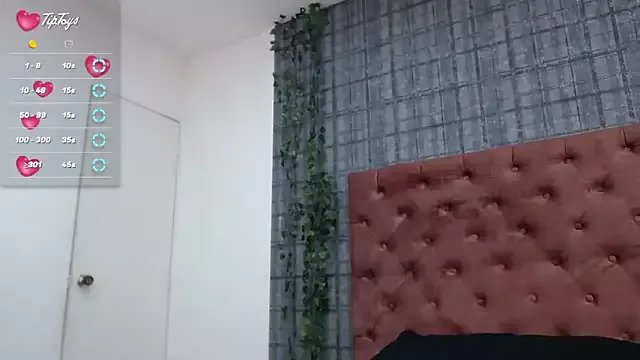 brendamaz on StripChat