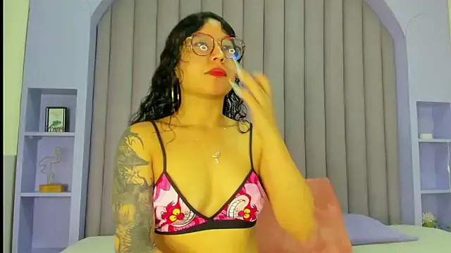 Offline BriaConner_ on StripChat