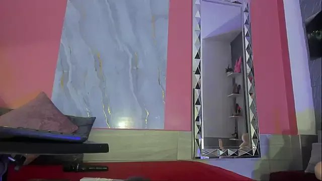 BriannaChelsea on StripChat