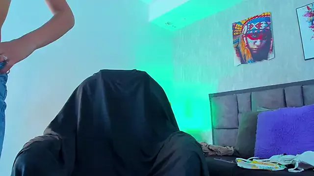 Offline BrithanySummer on StripChat