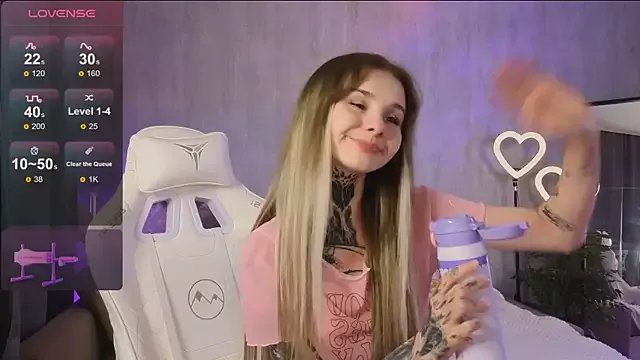 Britney_Lynch on StripChat