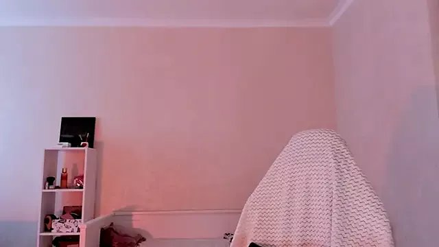 Britney_Ross on StripChat