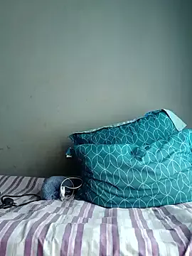 Offline BrownEyed_K on StripChat