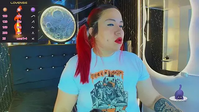 Bruja__Scarlata on StripChat