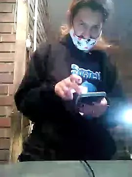 Cameron_puppy on StripChat