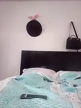 Cameron_puppy on StripChat