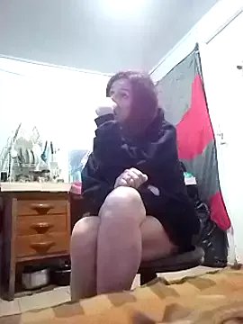 Cameron_puppy on StripChat