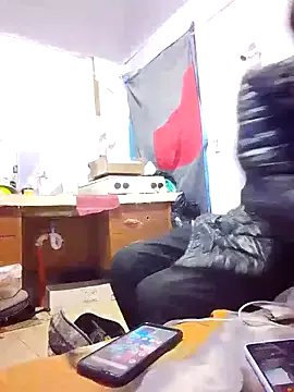 Cameron_puppy on StripChat