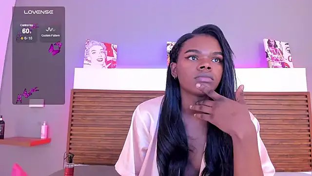 CamiEstrada on StripChat