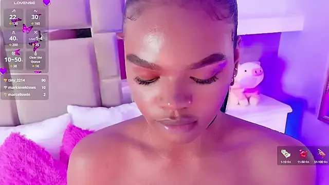 CamiEstrada on StripChat