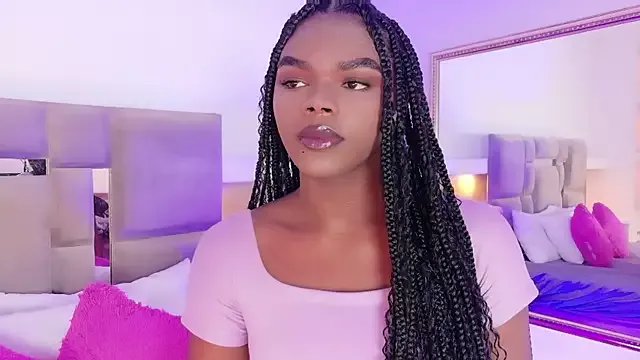 CamiEstrada on StripChat