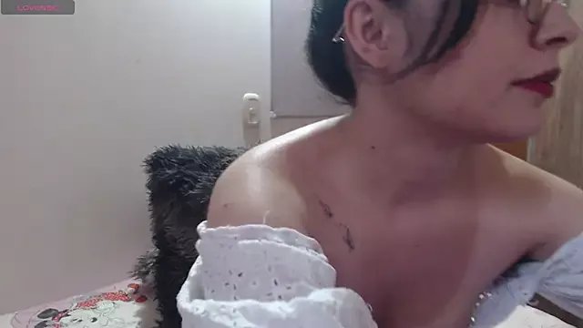 Camila_Ord on StripChat