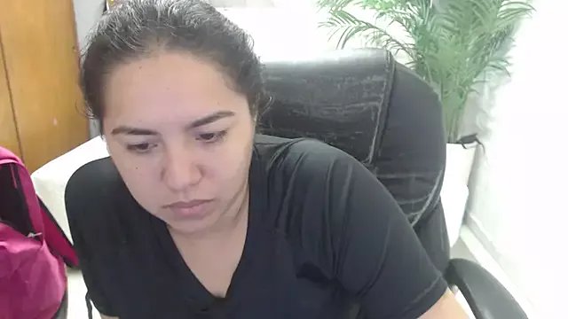 candiapole on StripChat