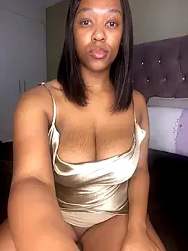 CaramelGoddess1 on StripChat