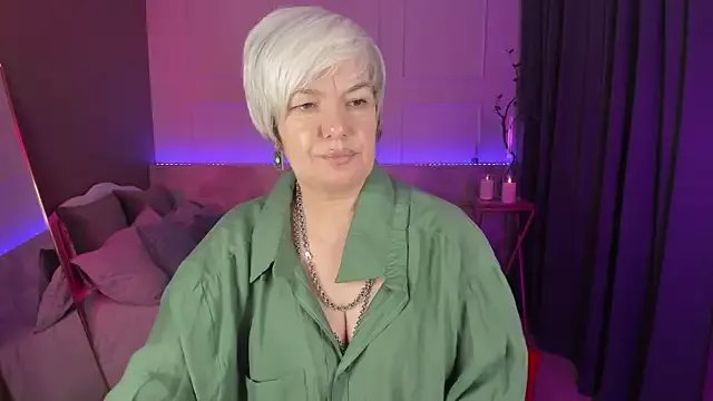 CarmenSoft on StripChat