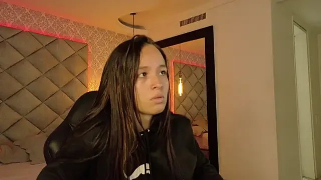 CARO_ADAMS1 on StripChat