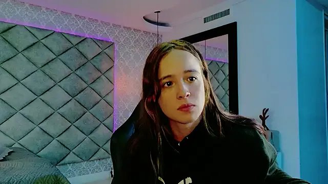 CARO_ADAMS1 on StripChat