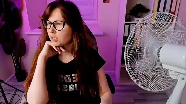 CarolGiggly on StripChat