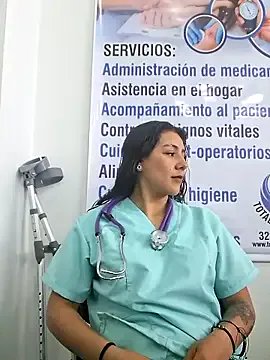 CAROLINE__07 on StripChat