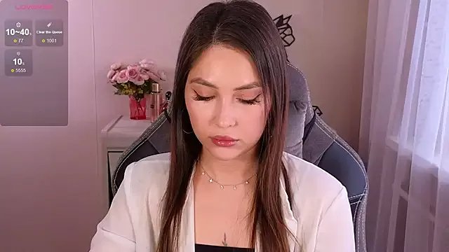 CarolineGuthrie on StripChat