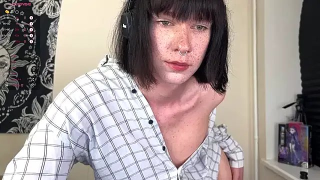 carthylovvve on StripChat