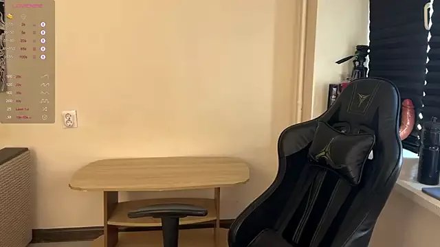 carthylovvve on StripChat