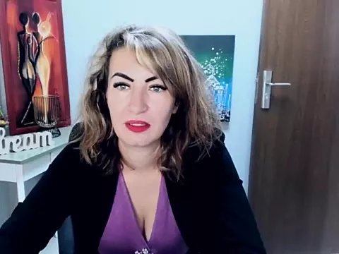 Cassandra_Hotty on StripChat