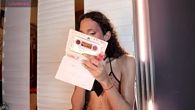 Offline cassidy_blossom on StripChat