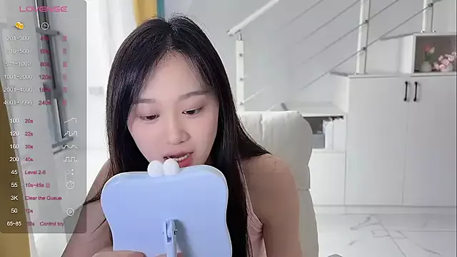 Cassie-20 on StripChat 