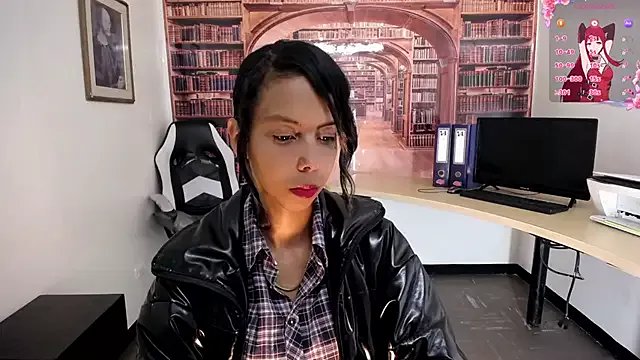 Catalella_Ar on StripChat