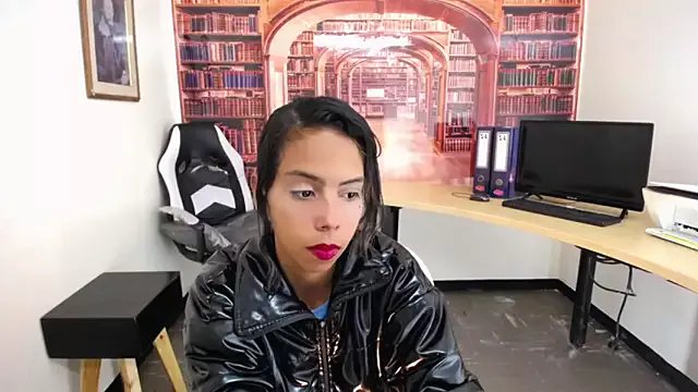 Catalella_Ar on StripChat