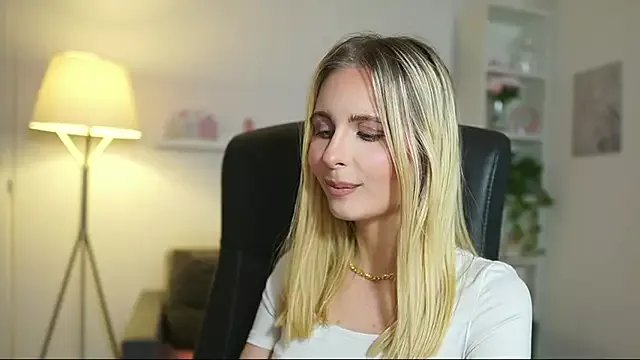 catecrago_ on StripChat