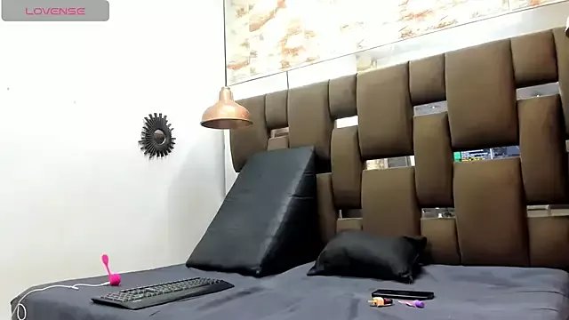 CattaleyaQueen on StripChat