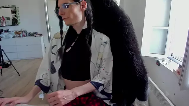 Offline CeriseLapine on StripChat