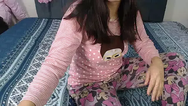 Freechat Chanelsexyy on StripChat