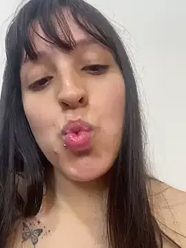 Freechat Chanelsexyy on StripChat