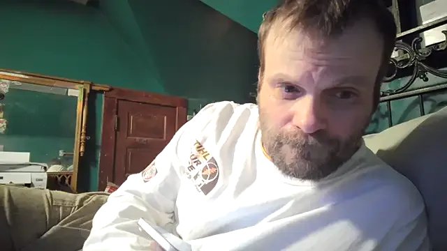 charactrzero on StripChat