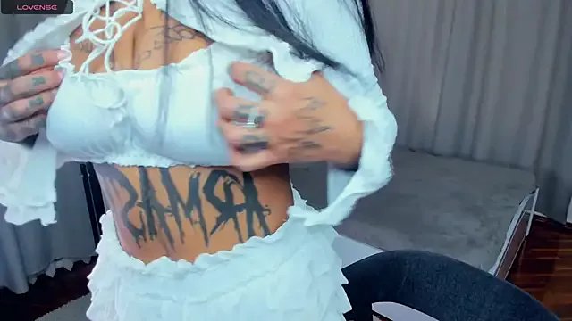 CharimgSabrina on StripChat