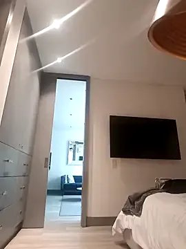 charlloteevans_X on StripChat