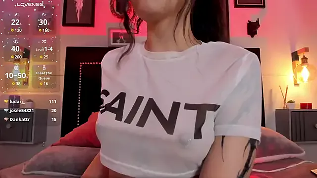 Offline Charlotte__Benett on StripChat