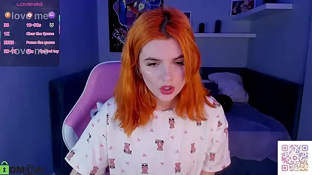 CharlotteMitchell on StripChat