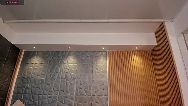 charlottewhitte on StripChat