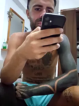 Offline charlye_inkkkk on StripChat