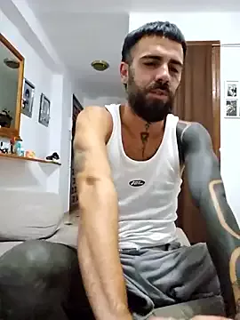 Offline charlye_inkkkk on StripChat