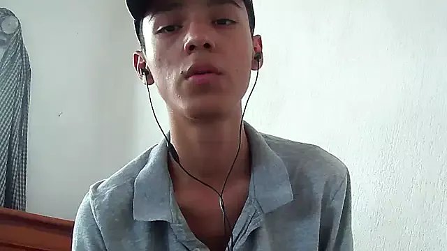 ChavoOT on StripChat