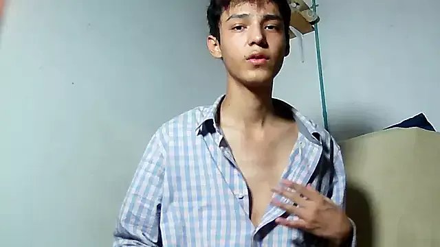 ChavoOT on StripChat