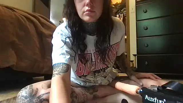 Offline chelseasmiles on StripChat