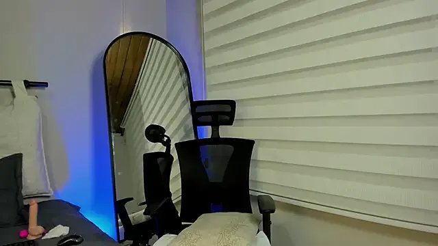 cherry_bunnyx — blowjob +saliva