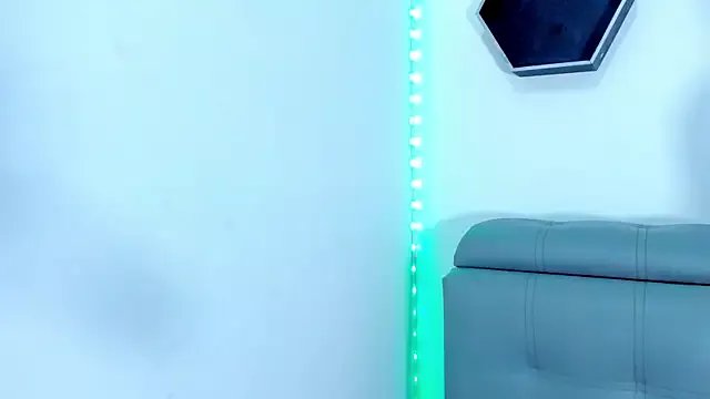 Cherry_splash on StripChat